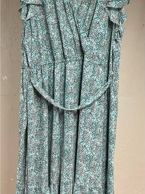 LC Lauren Conrad Mint Green and Coral Floral Dress